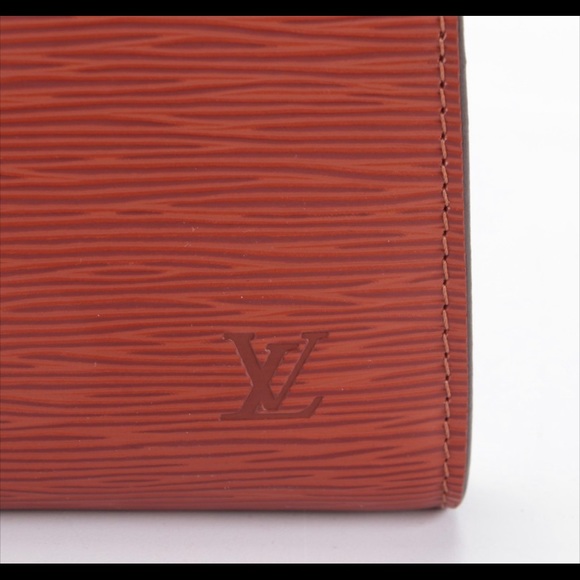 Louis Vuitton Pochette Accessoires Kenyan Fawn Epi Leather with Box and Dust Bag - Picture 9 of 10